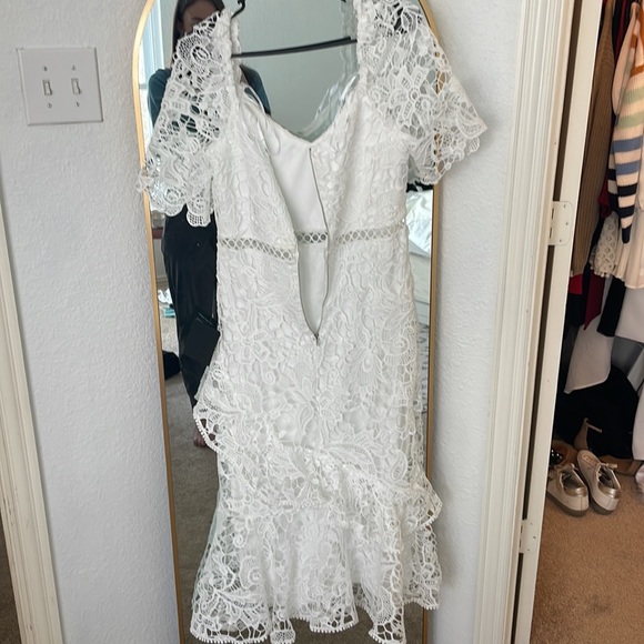 NWT Lulus White Lace Midi - Picture 2 of 2